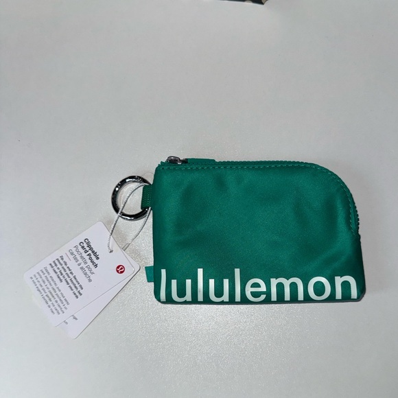 lululemon athletica Accessories - Lululemon Clippable Card Pouch in Maldives Green/Mint Moment